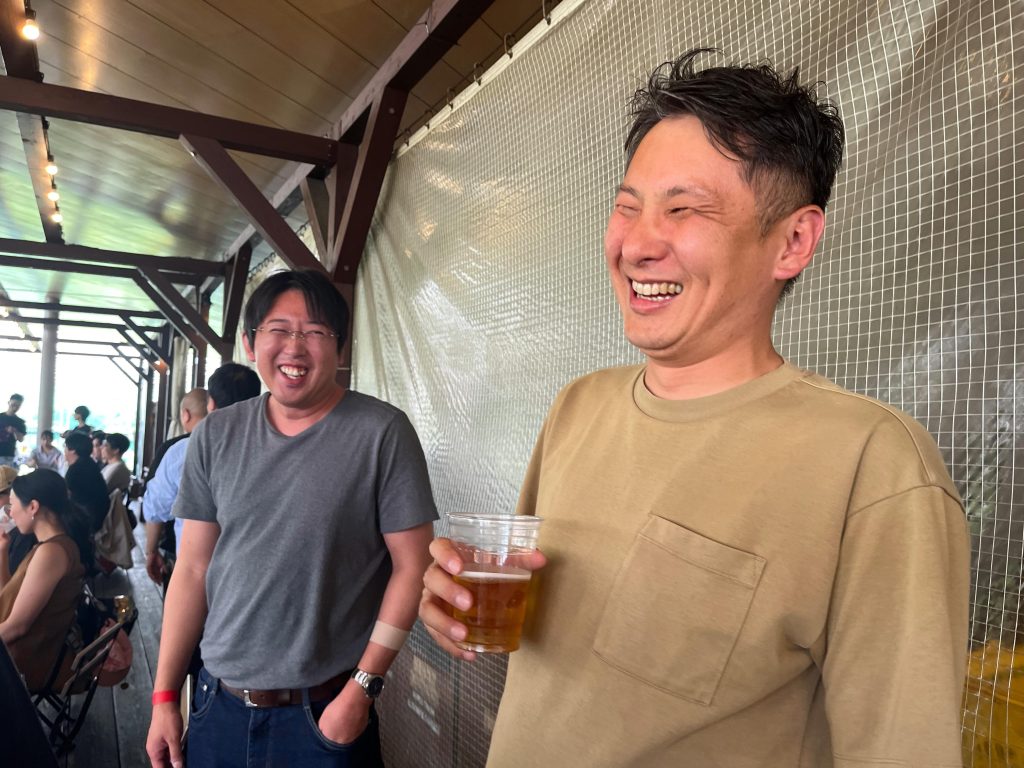 上機嫌な社長とM氏